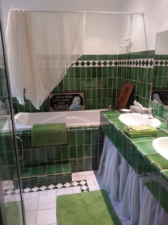 La Maison De L'Oenologue Poucharramet Habitación foto