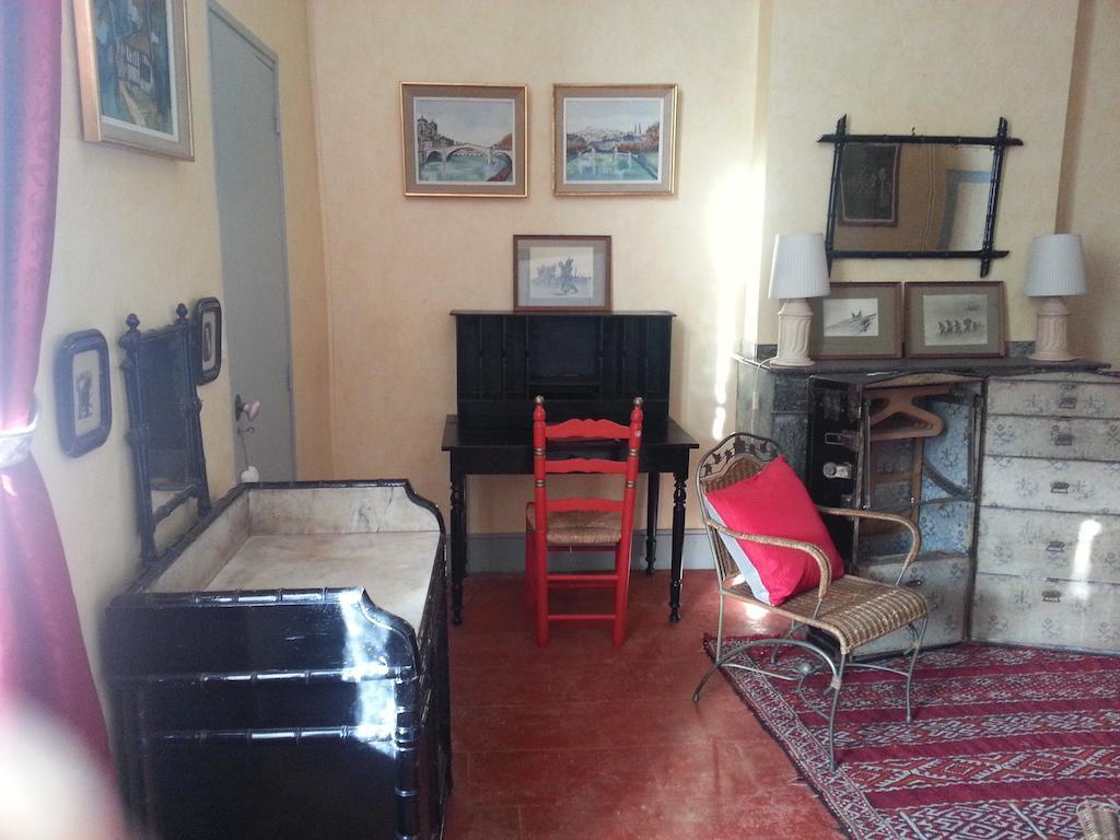 La Maison De L'Oenologue Poucharramet Habitación foto